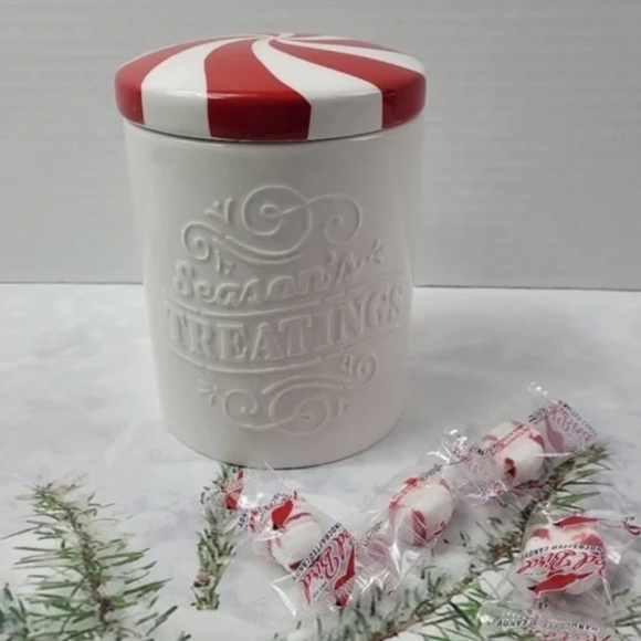 NWOT Hallmark Season's Treatings Peppermint Lid Canister/Jar and 3D Card Set - Picture 2 of 10